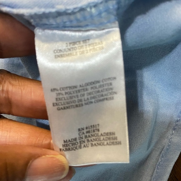 Vince Camuto Matching Chambray 3pc set Girls 3T Floral Embroidered Top Shorts - Picture 6 of 6